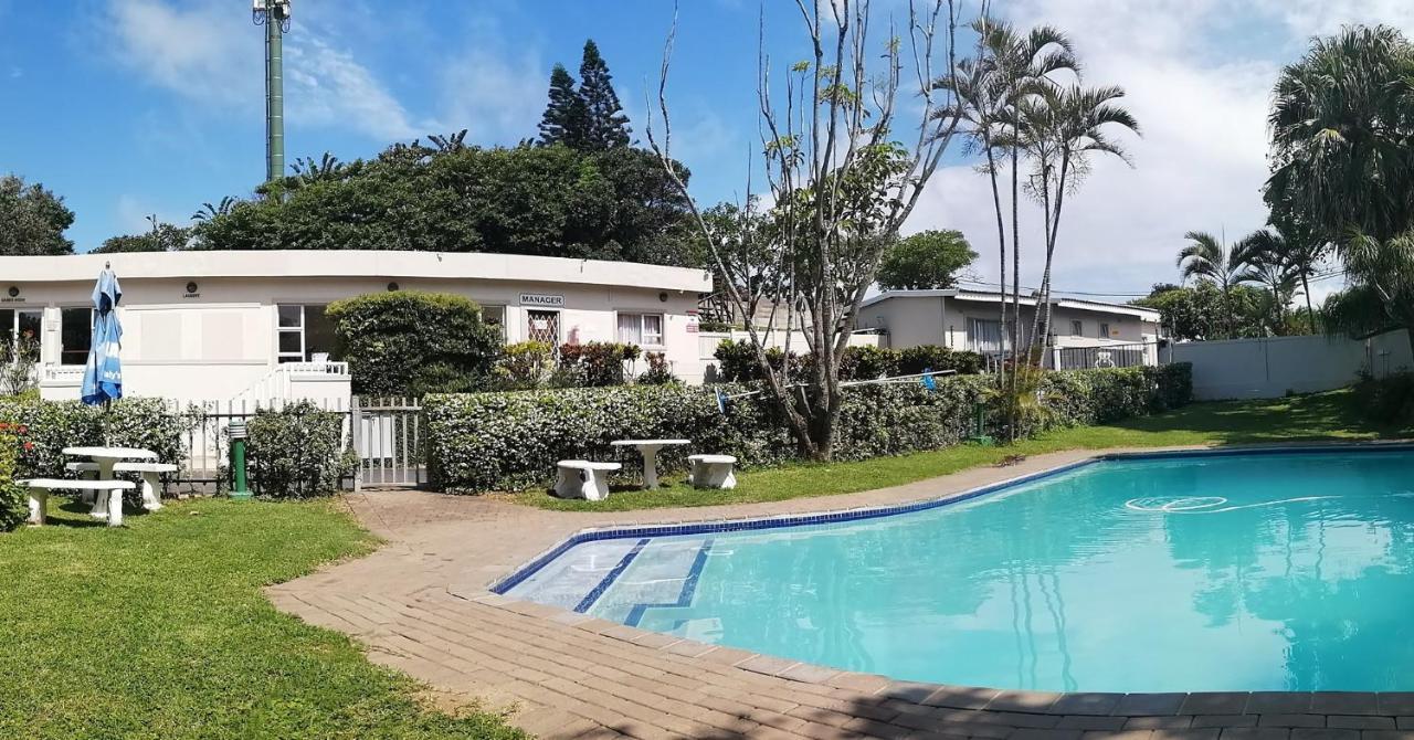 At 4 Umzumbe Beach Apartment, Mangrove Beach Estate Melville  Exterior foto